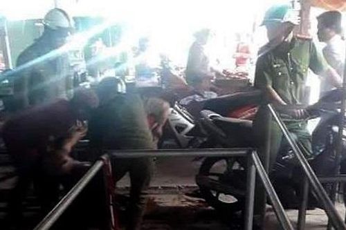 Em trai đâm chết người tình của chị giữa chợ