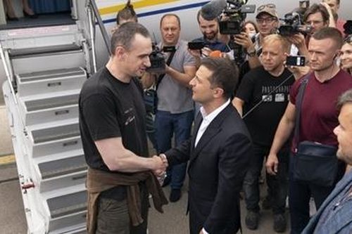 Nga và Ukraine trao đổi tù nhân - hy vọng mới cho các cuộc đàm phán