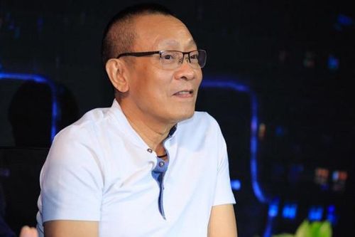 MC Lại Văn Sâm: 'Thu nhập của tôi lúc nghỉ hưu cao hơn khi đương chức'