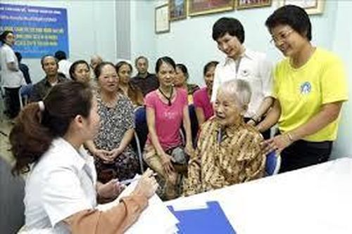 Đề xuất giải pháp hỗ trợ đóng BHYT cho người trên 60 tuổi