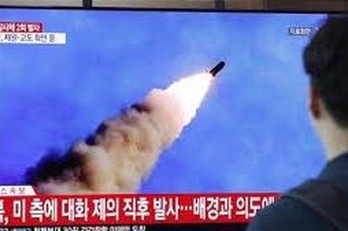 Vật thể Triều Tiên đã phóng là tên lửa đa nòng siêu lớn, ông Kim Jong-un trực tiếp giám sát