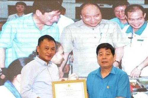 Trao giải Cuộc thi ảnh 'Nét đẹp công đoàn và người lao động'