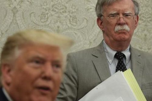 Bolton rời đi, điều gì sẽ thay đổi?