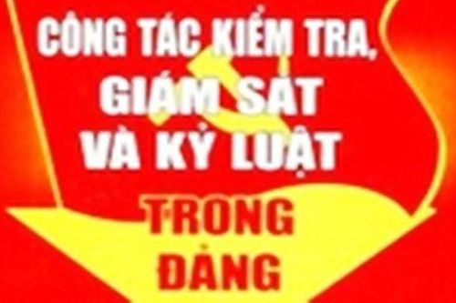 Kỷ luật 4 đảng viên có con được nâng điểm xét tuyển Đại học