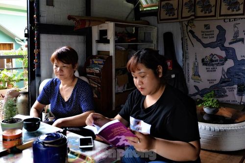 Gặp chủ nhân Thư viện Ama Amí Vôl