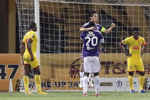 Hà Nội FC dội 'mưa gôn' vào lưới Nam Định