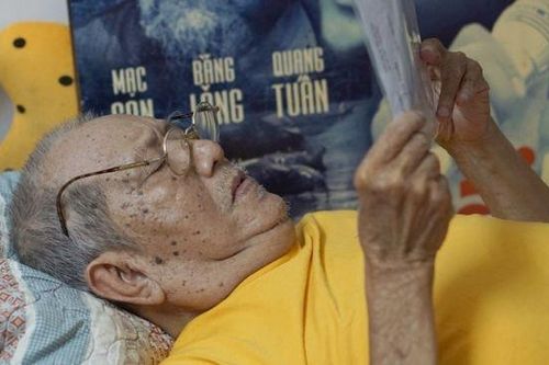 Cuộc sống neo đơn ít người biết của Mạc Can tuổi 74 trong phòng trọ