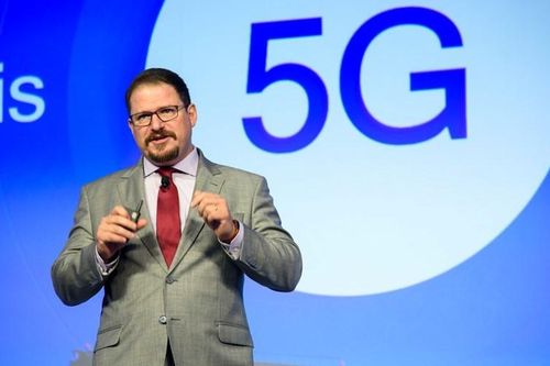 Qualcomm: Apple còn lâu mới tự sản xuất được chip 5G