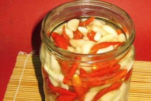 7 thực phẩm mẹ không nên ăn khi cho con bú để tránh làm mất sữa