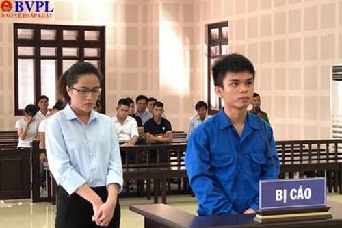 Nữ dược sĩ xinh đẹp lãnh án nặng vì theo bạn trai buôn bán ma túy