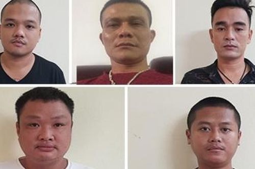 Dùng súng uy hiếp đòi tiền làm ăn