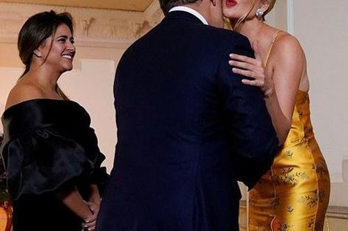 Ivanka Trump - con gái Tổng thống Mỹ lại gây sửng sốt bởi nhan sắc sexy hớp hồn phái mạnh