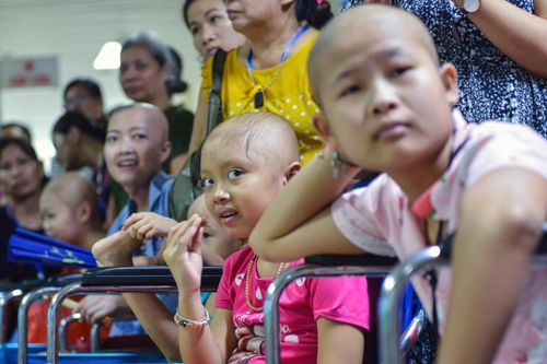Tết Trung thu sớm của trẻ bị ung thư