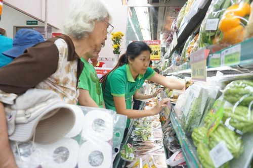 Cửa hàng thực phẩm thuần Việt Co.op Food vượt con số 400