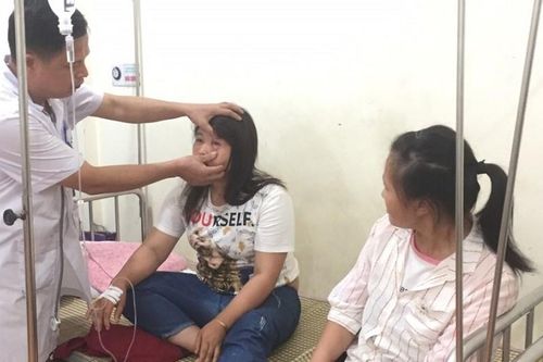 Nửa đêm sét đánh bị thương 3 người đang ngủ trong nhà
