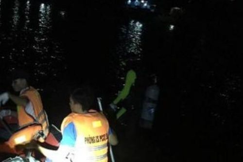 Lật thuyền trên sông, 1 phụ nữ mất tích