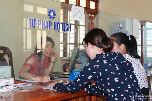 Xây dựng xã, phường, thị trấn đạt chuẩn tiếp cận pháp luật