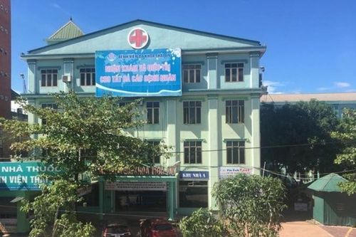 Vợ 'sốc' trước kết quả siêu âm của chồng có buồng trứng và tử cung