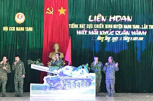 Liên hoan tiếng hát Cựu chiến binh huyện Mang Yang