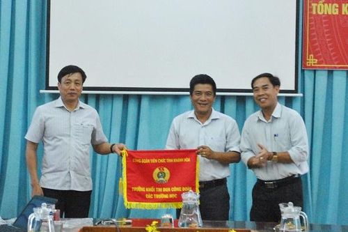 Khối thi đua công đoàn các trường đại học, cao đẳng học tỉnh Khánh Hòa triển khai nhiệm vụ năm học 2019-2020