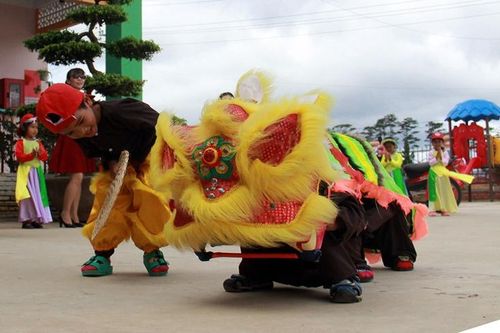 Trung thu yêu thương về nơi cơn bão đi qua