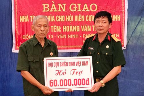 Khánh thành nhà tình nghĩa