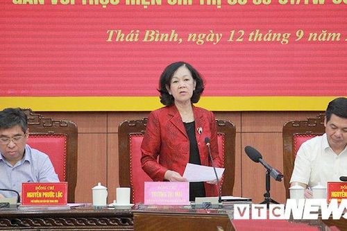 Trưởng ban Dân vận Trung ương: 'Cơ cấu cán bộ nữ tham gia cấp ủy cần đạt 15% trở lên'