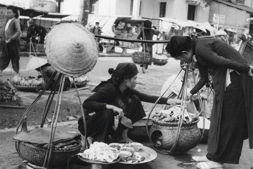 Xem nghe thấy đọc cuối tuần: Nguyễn Nhật Ánh ký tặng sách mới, Kim Barbier độc tấu piano