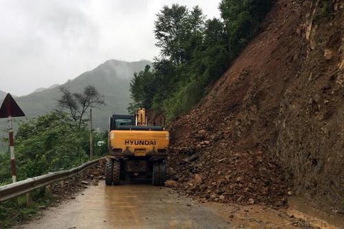 Nỗ lực khắc phục hậu quả mưa lũ