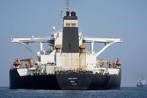 Mỹ có bằng chứng về việc siêu tàu Iran chuyển dầu tới Syria