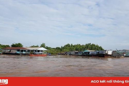 Ứng phó lũ bất thường