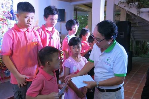 Chính trị - Xã hội An sinh xã hội Phuc's Fond tổ chức Trung thu cho trẻ mồ côi, khuyết tật