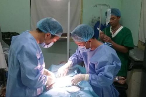 Quân y đảo Sinh Tồn cứu sống ngư dân viêm ruột thừa cấp