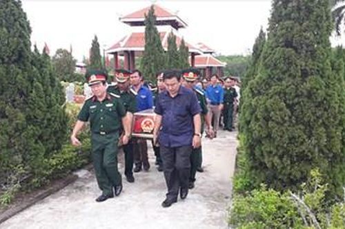 Thừa Thiên-Huế: Truy điệu và an táng hai bộ hài cốt liệt sĩ