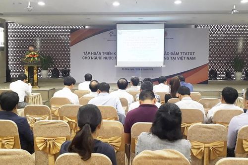 Tập huấn công tác đảm bảo ATGT cho người nước ngoài