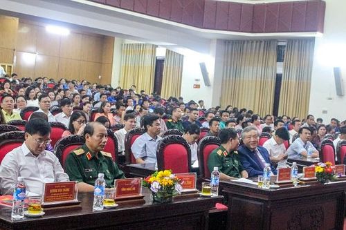 Kỷ niệm 74 năm ngày Truyền thống TAND và giao lưu văn nghệ Tòa án hai nước Việt - Lào