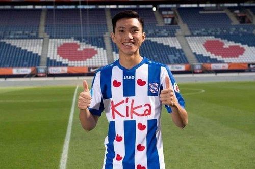 SC Heerenveen gửi lời hẹn gặp Văn Hậu trước giờ 'đại chiến' với Ajax