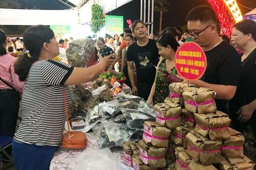 Ngày hội trái cây và nông sản an toàn Lào Cai năm 2019