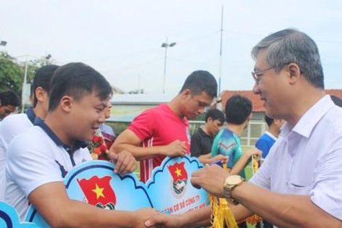 Thể thao Thể thao Gần 300 đoàn viên thanh niên tranh tài tại giải bóng đá Khối cơ quan & doanh nghiệp tỉnh