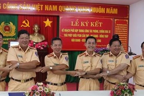 Công an các tỉnh thành Tây Nam bộ phối hợp phòng chống đua xe