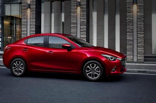 8 tháng đầu năm, Mazda 2 chật vật cạnh tranh với Vios, Accent