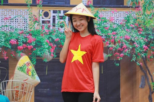 Tết Trung thu đi để trở về của du học sinh Việt Nam tại Singapore