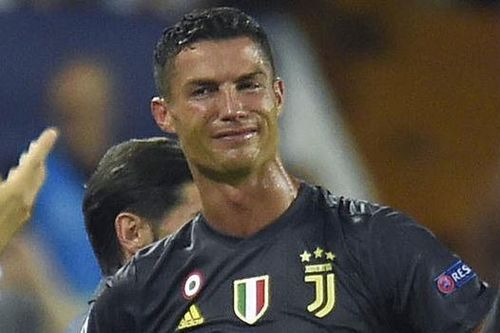 Ronaldo bị đánh giá chơi tệ hơn lão tướng 36 tuổi