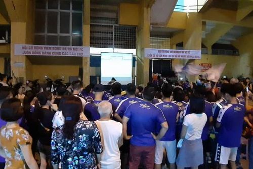 Nhận án phạt 'treo sân', CĐV CLB Hà Nội gây bất ngờ vì lý do này