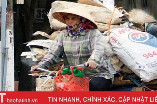 Nhọc nhằn nghề 'mua của người chán, bán cho người cần'...