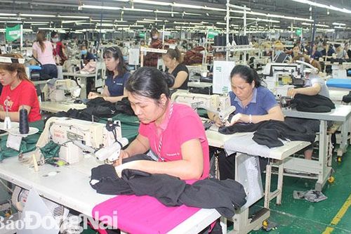 Tăng phúc lợi để thu hút lao động