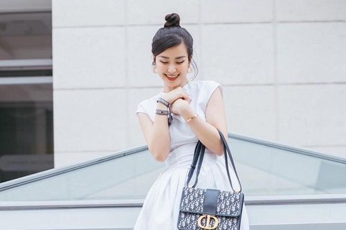 Túi Dior gây thị phi cho Sĩ Thanh được lòng mỹ nhân Việt thế nào?