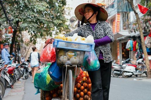 Vay tín dụng - giải pháp tài chính cho người xa quê
