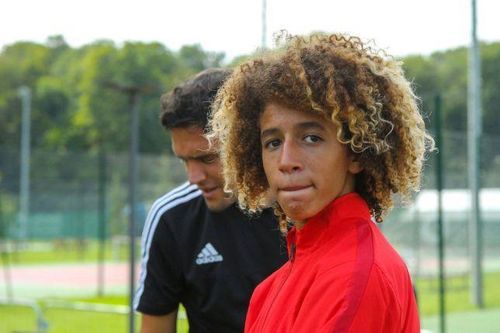 Man United trình làng sao trẻ từng sang Việt Nam tập nhờ