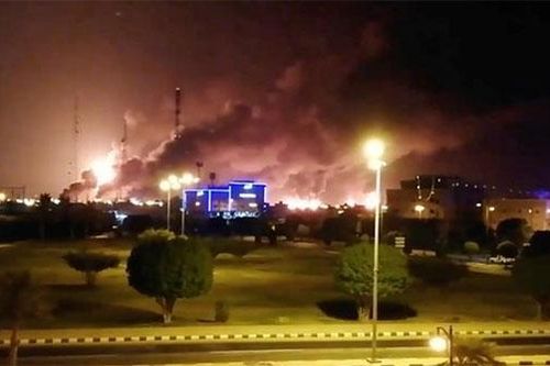 Thế giới có đủ dầu để bù đắp thiếu hụt vì vụ tấn công Saudi?